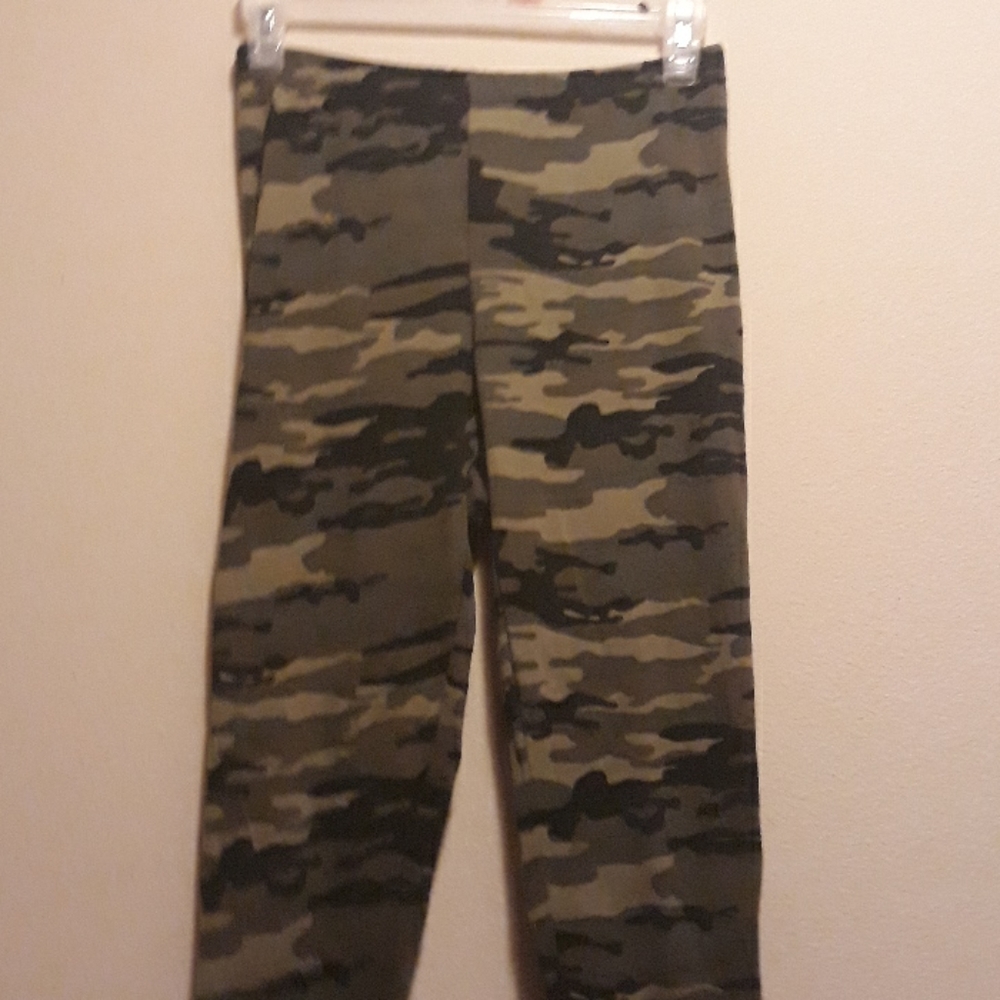 Camo leggings